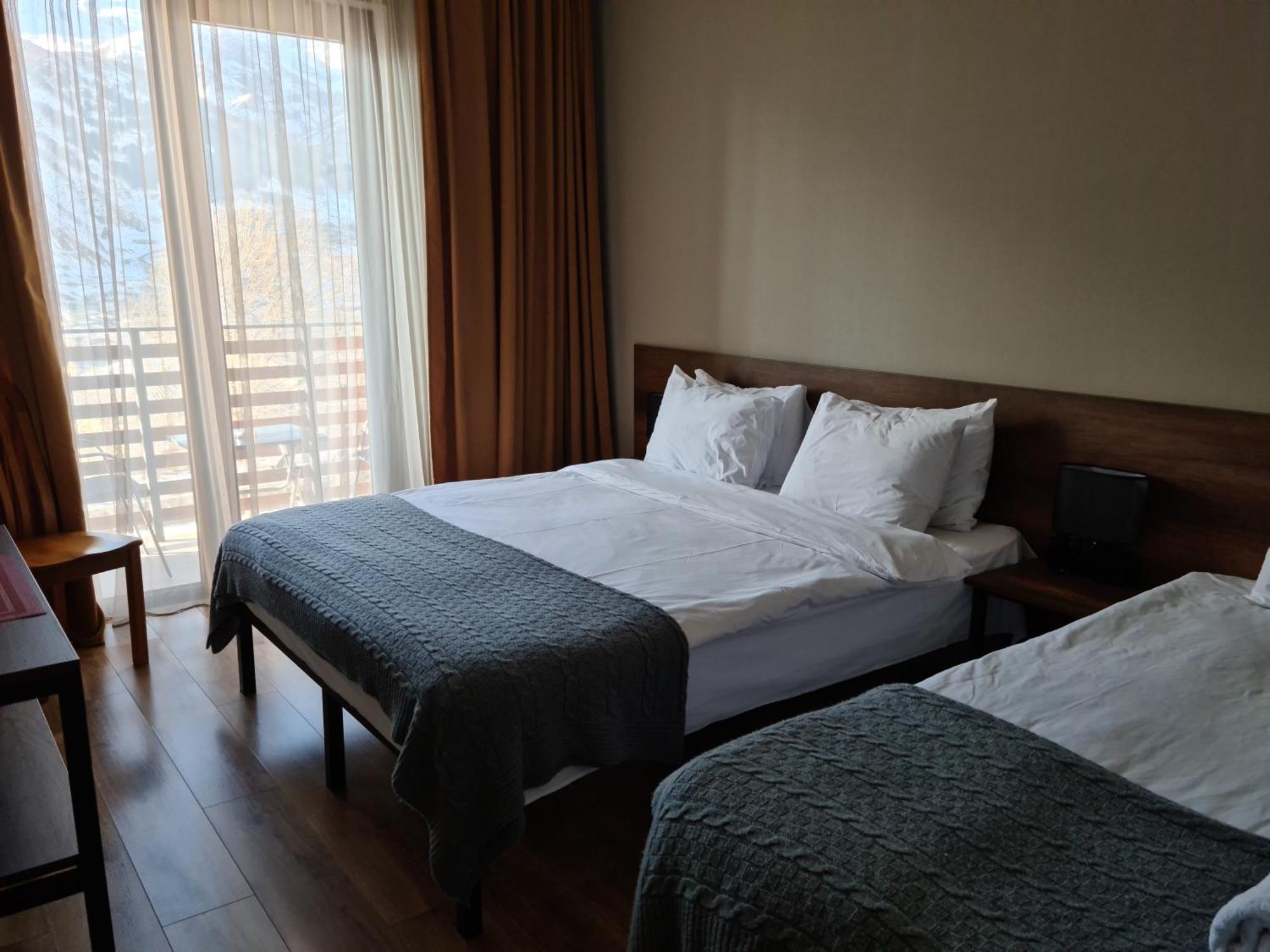 Hilltop Kazbegi Room photo